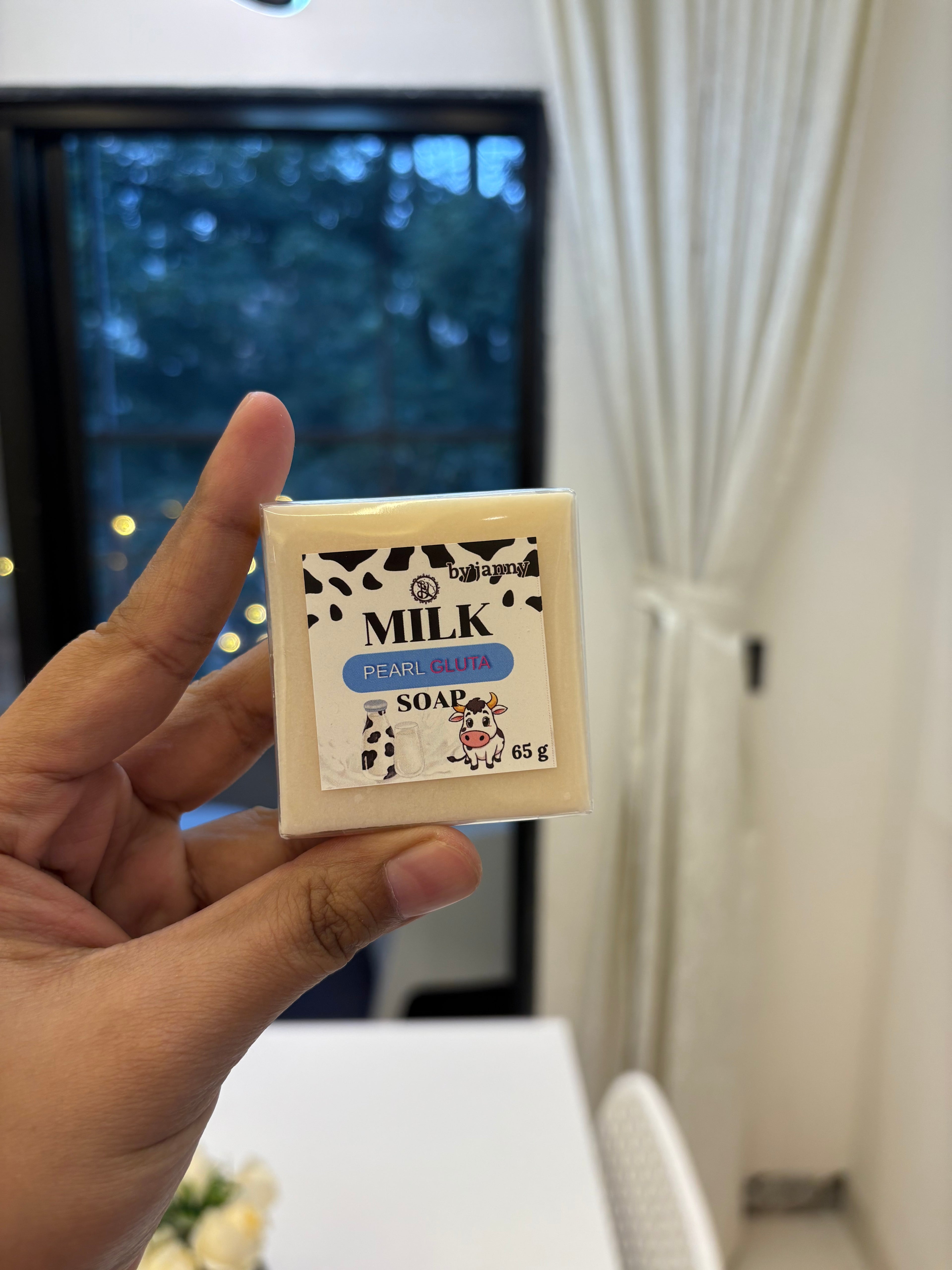 Milk Pearl Gluta Whitening Soap