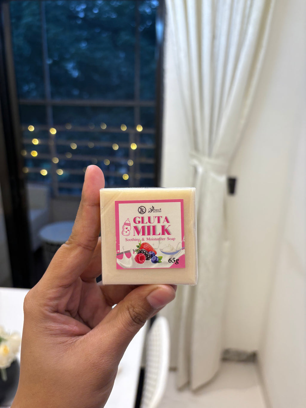 Gluta Milk Whitening Soap
