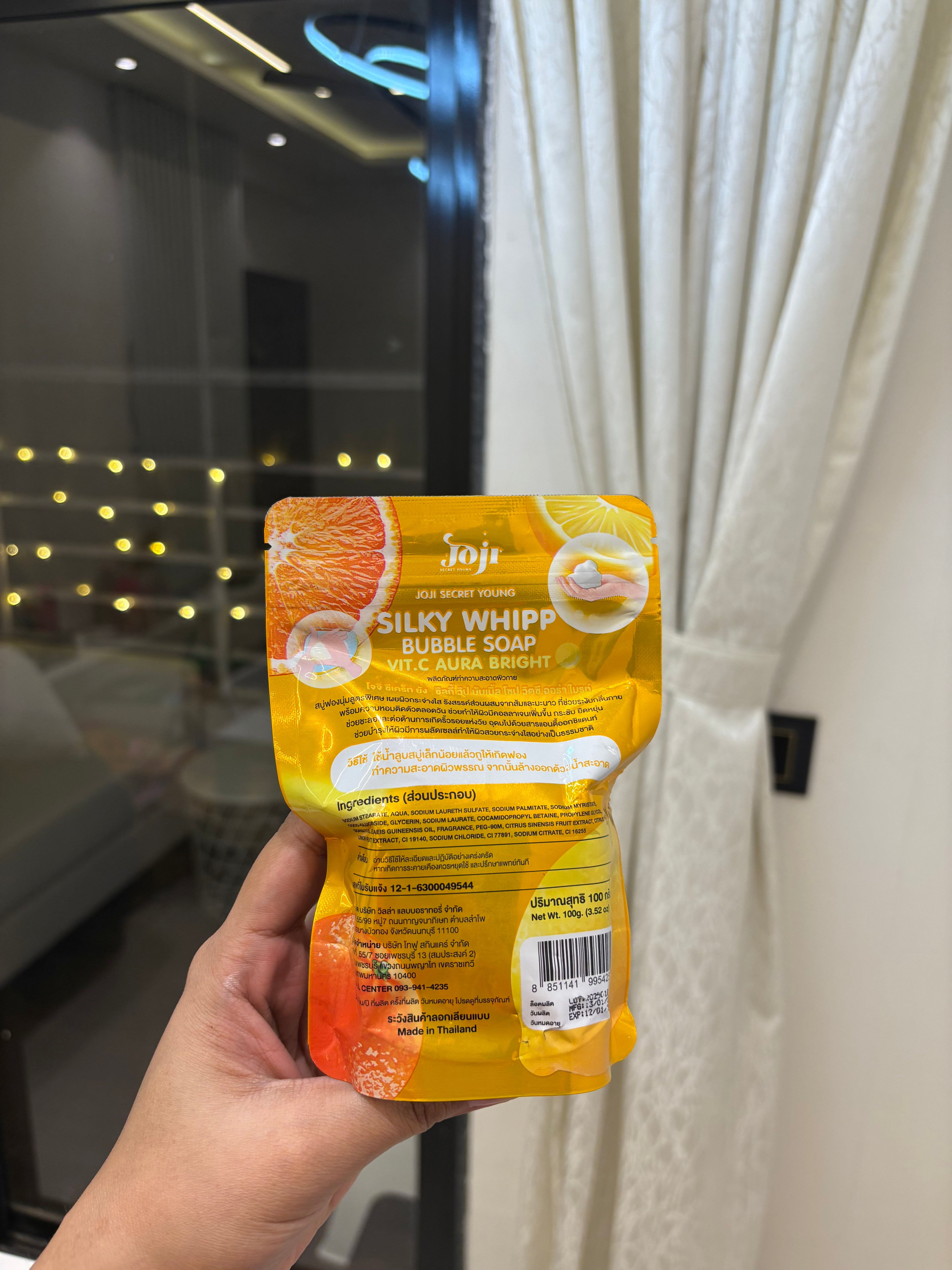 Joji Silky Vitamin C Aura Bright Orange Lime Soap